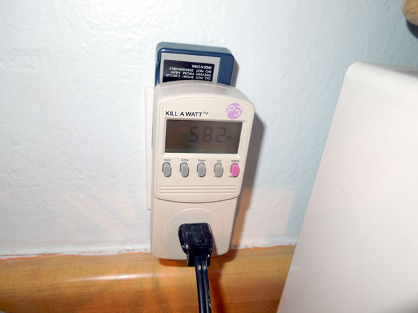 How Many Watts of Electricity Does it take to Power a Waffle Iron?