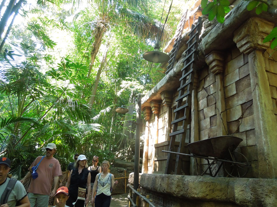 Disneyland Indiana Jones Ride