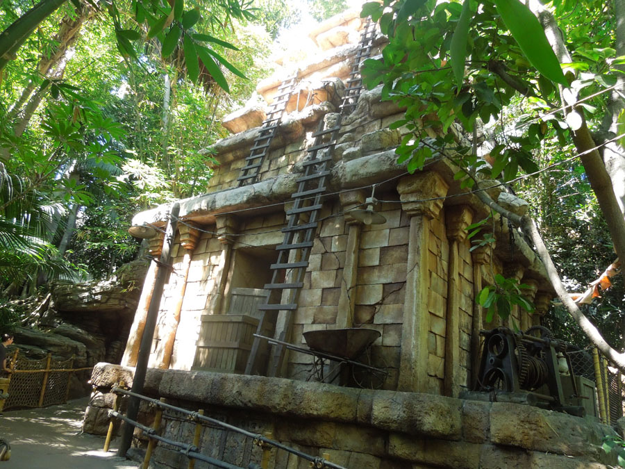 Disneyland Indiana Jones Ride
