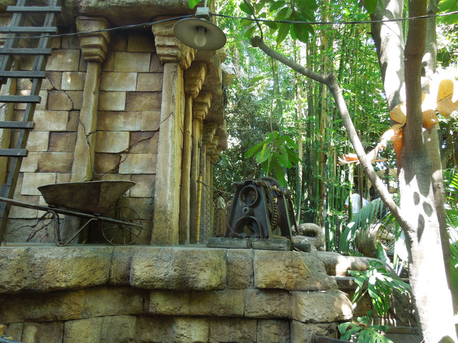 Disneyland Indiana Jones Ride