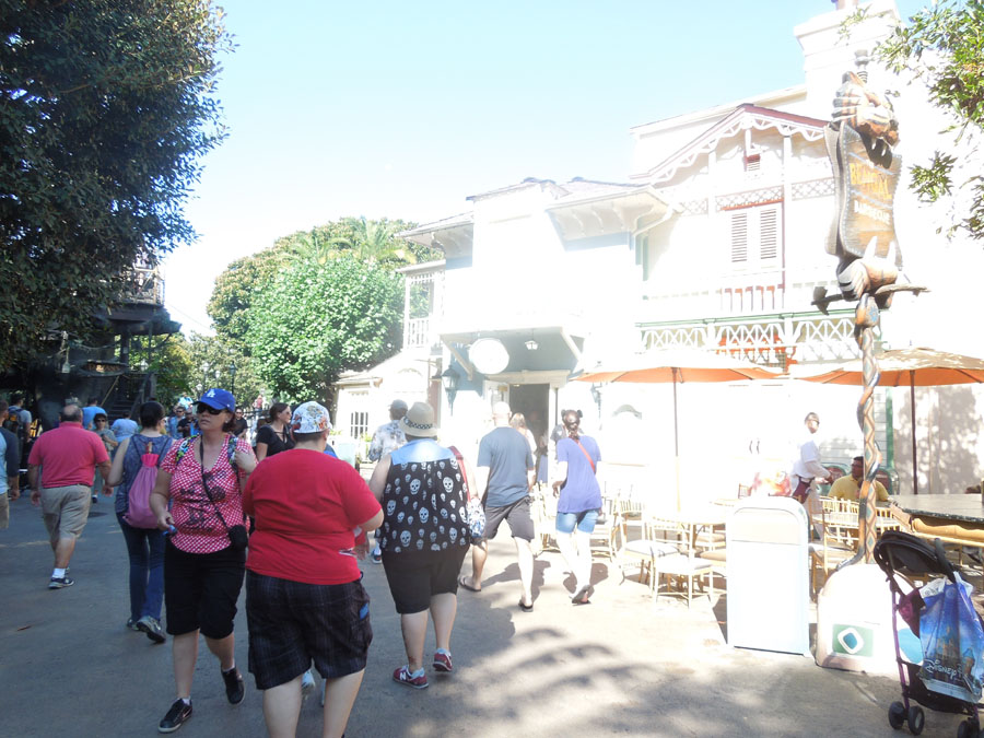 Disneyland Adventureland: North Side