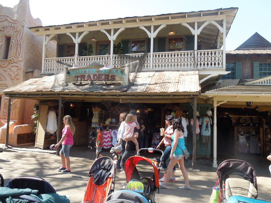 Disneyland Adventureland: North Side