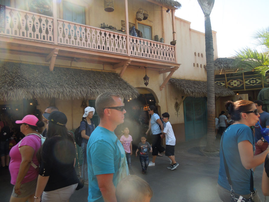 Disneyland Adventureland: North Side