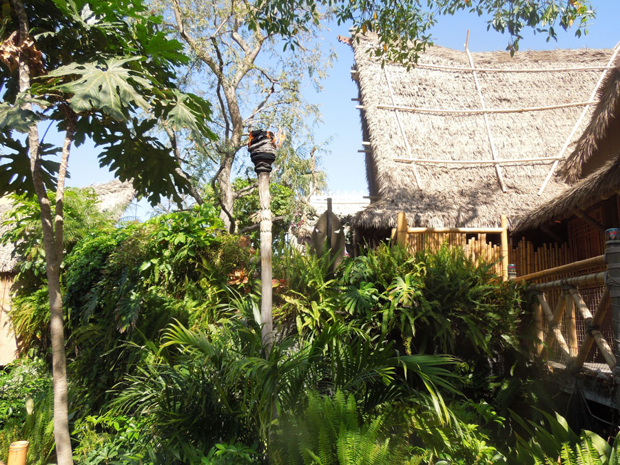 Disneyland Adventureland: North Side