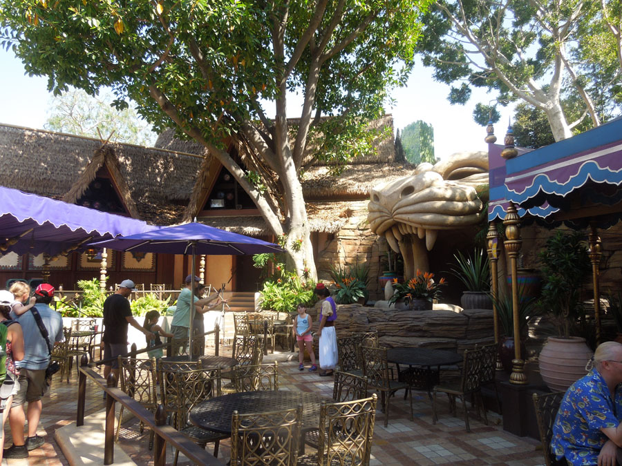  Aladdin's Oasis in Disneyland