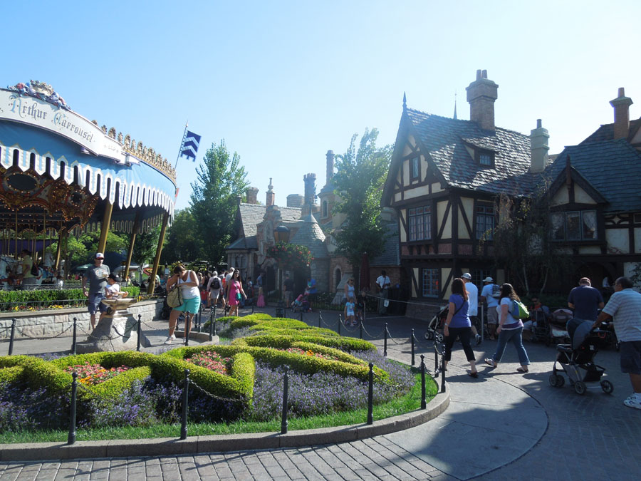 Disneyland Fantasyland Courtyard Picture