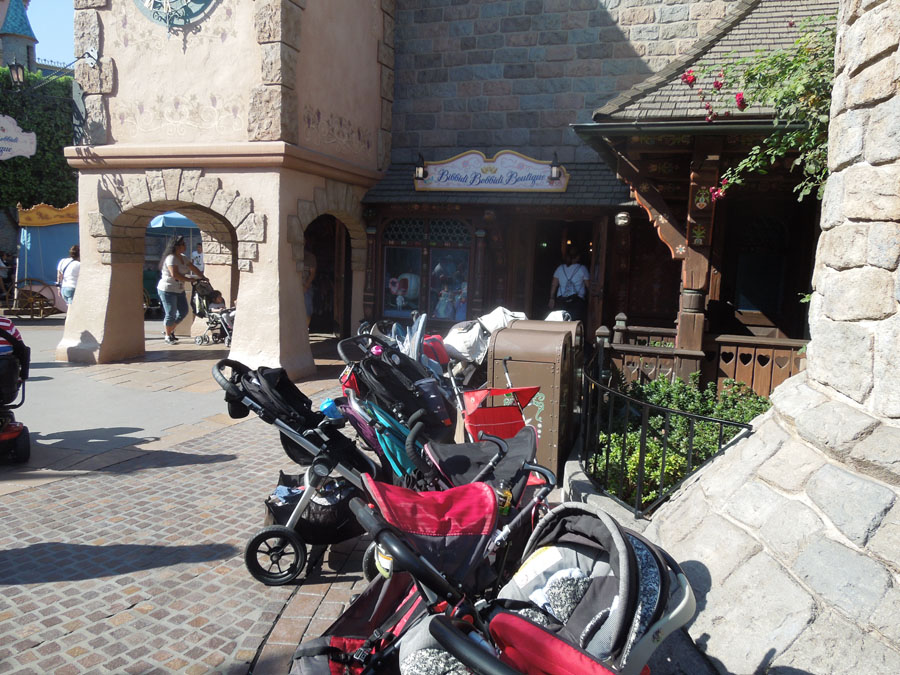 Disneyland Fantasyland Courtyard Picture