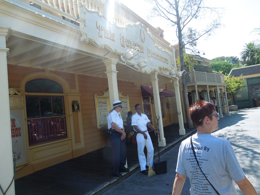 Disneyland Frontierland