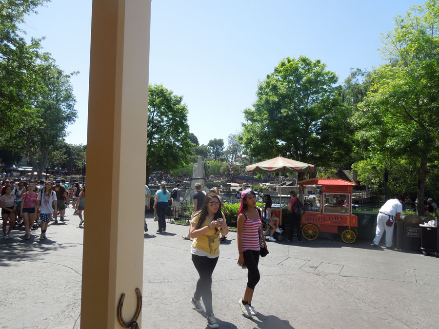 Disneyland Frontierland