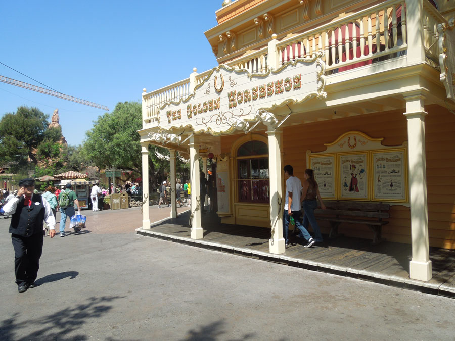Disneyland Frontierland