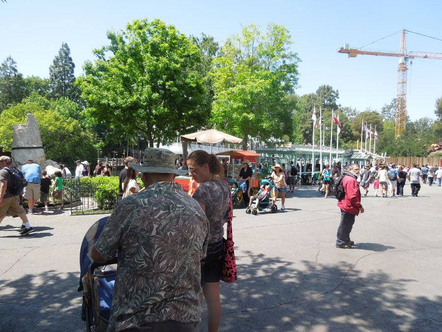 Disneyland Frontierland Streets