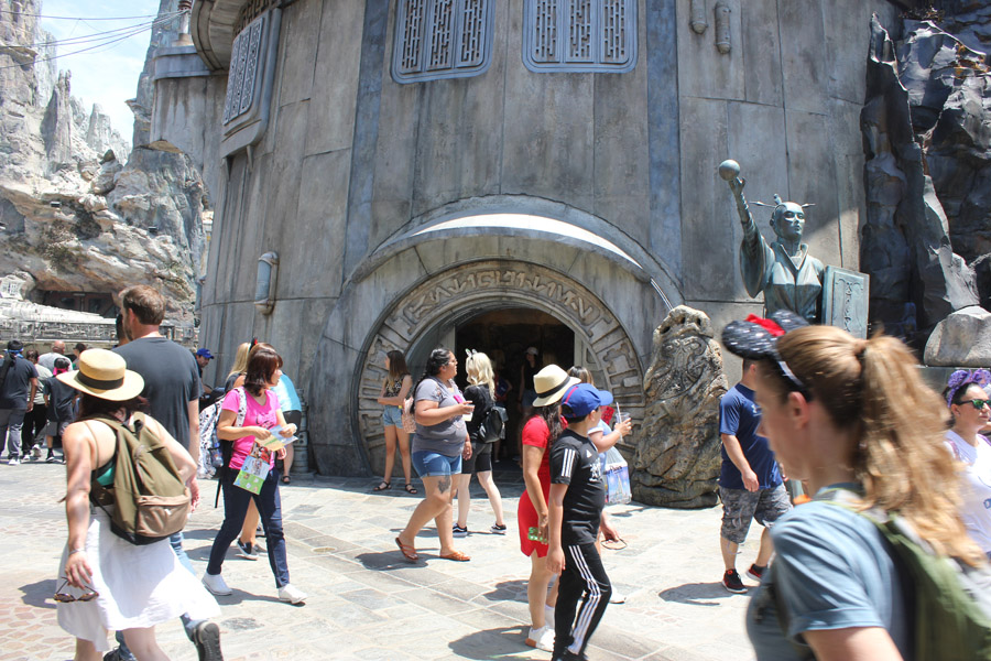 Den of Antiquities in Galaxy's Edge