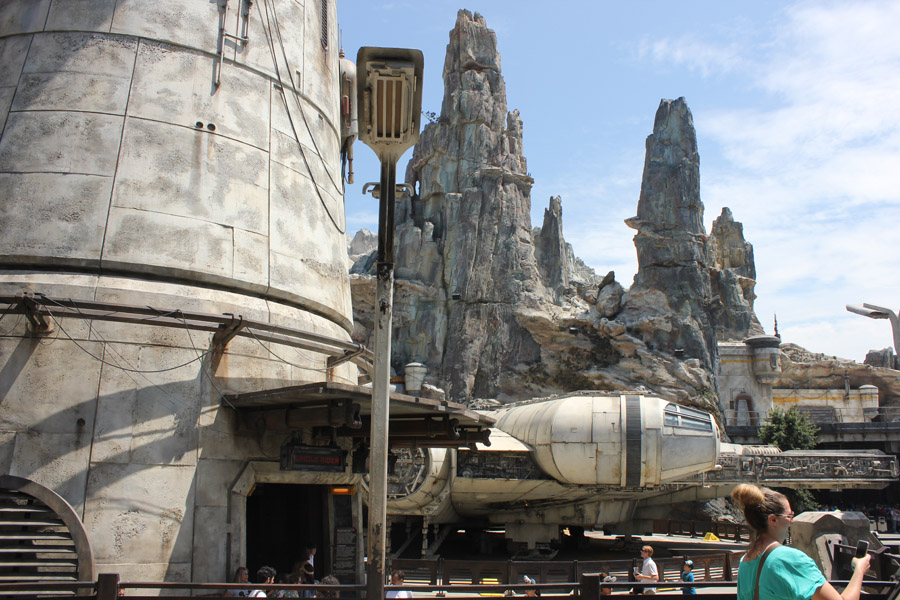 Docking Bay 7 in Galaxy's Edge