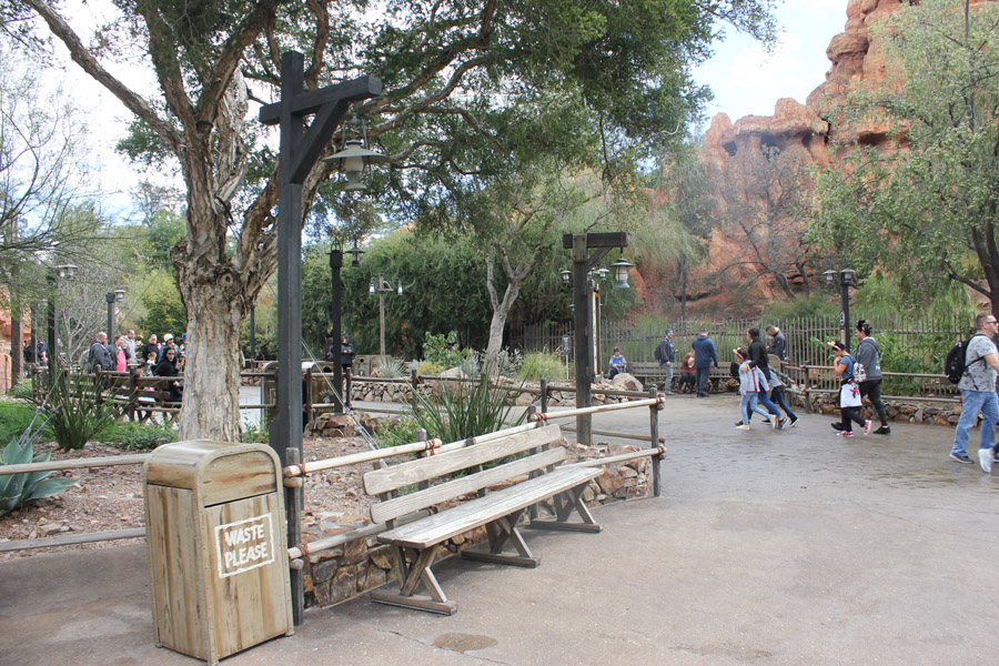 Bridge Entrance to Galaxy's Edge