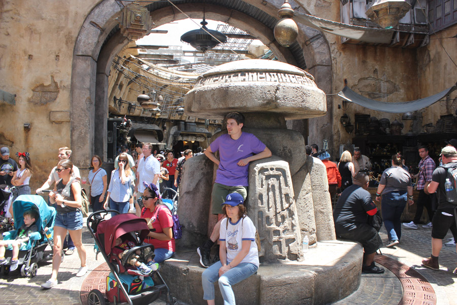Bazaar of Shops in Galaxy's Edge