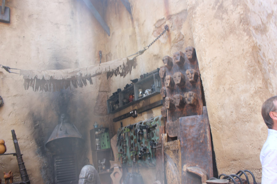 Bazaar of Shops in Galaxy's Edge