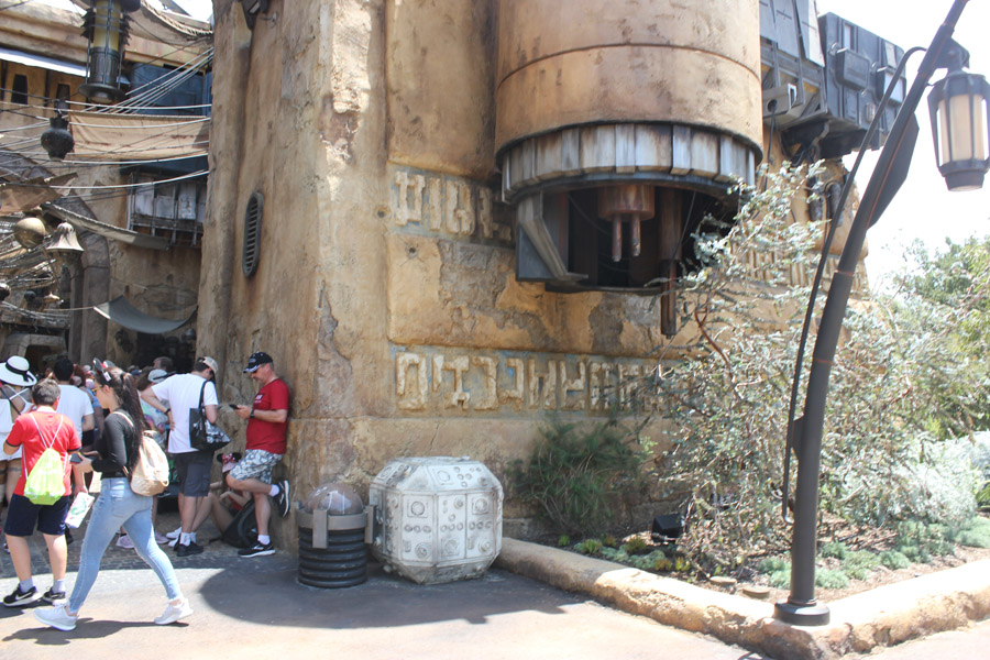 Bazaar of Shops in Galaxy's Edge