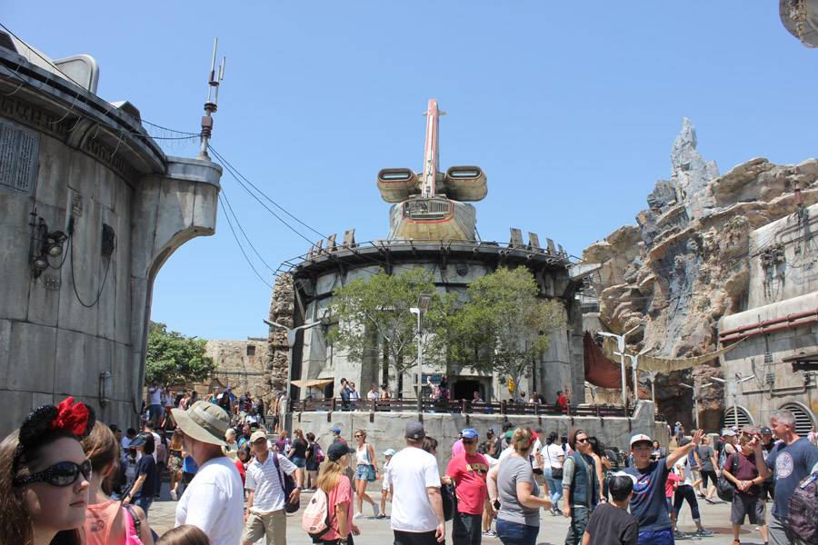 Smuggler's Run in Galaxy's Edge