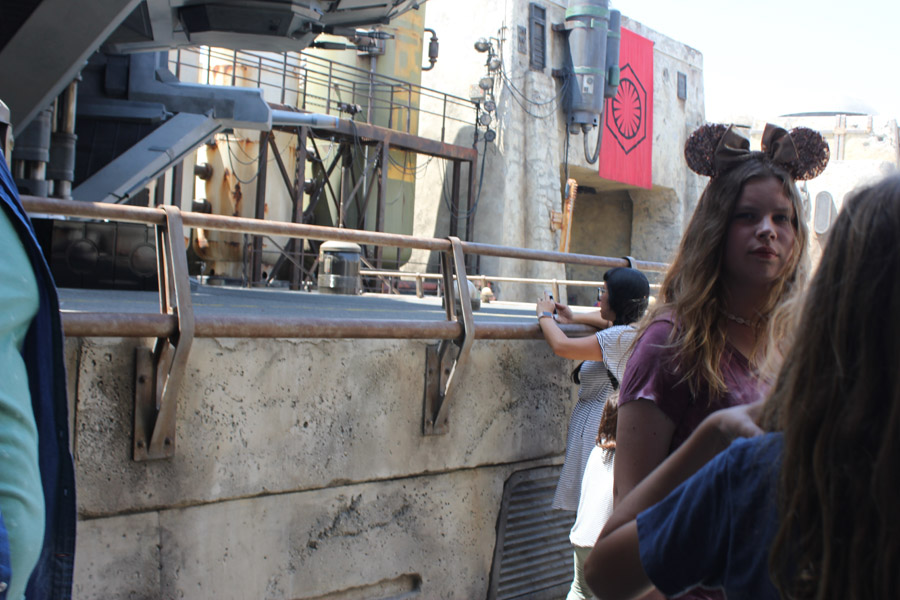 Tunnel Entrance to Galaxy's Edge