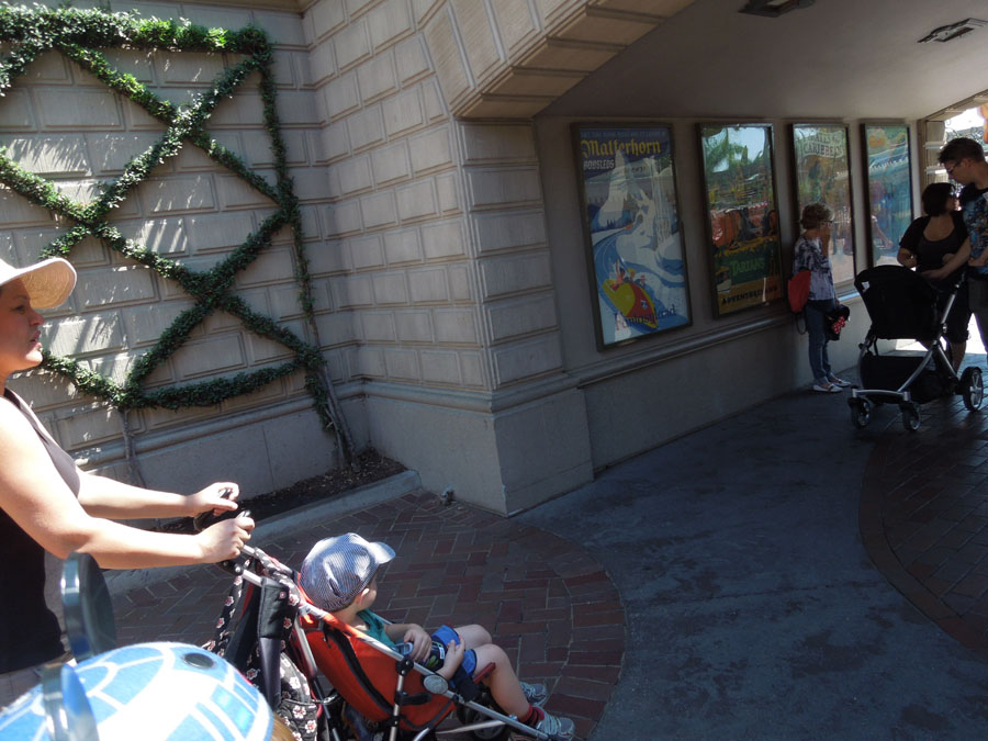 Disneyland Main Street Picture