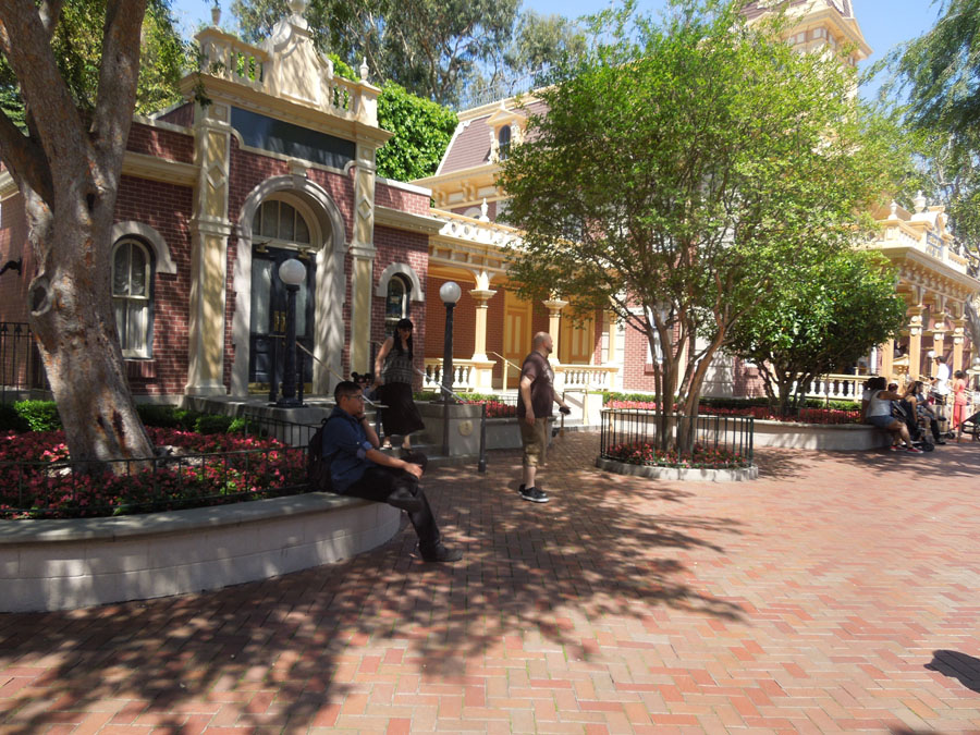 Disneyland Main Street Picture