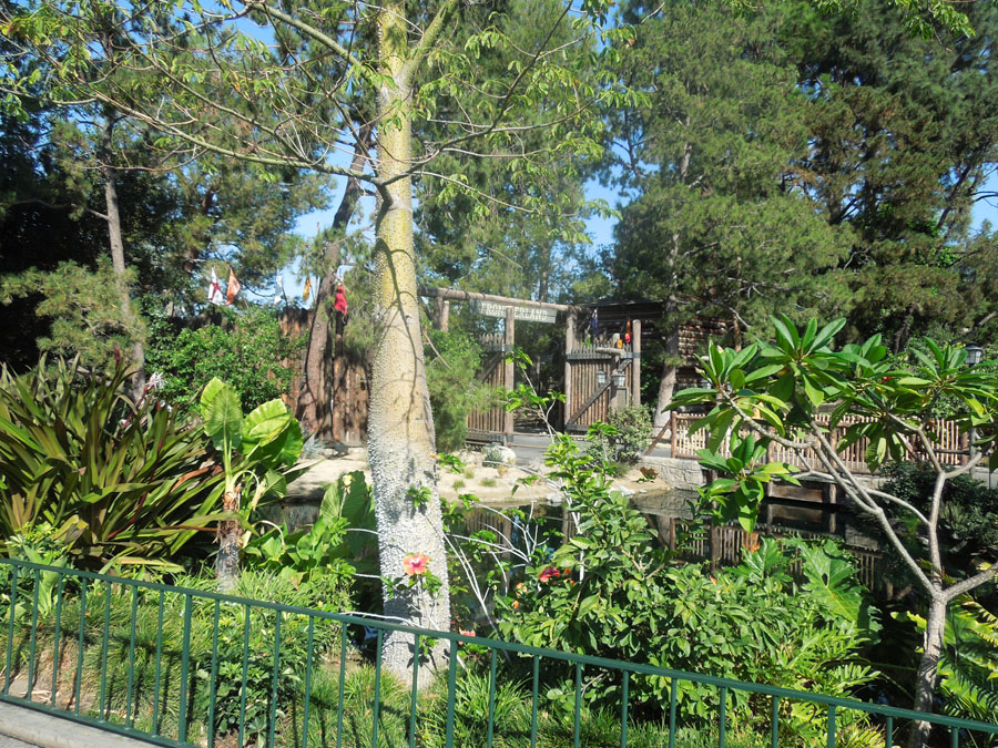 Disneyland Frontierland Portal Picture