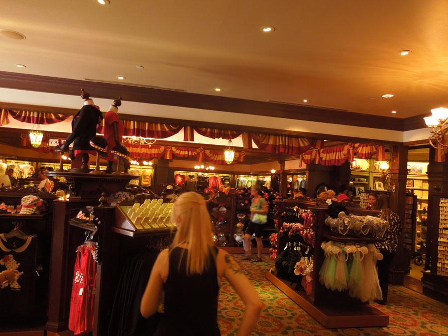 Disneyland Inside Shop Picture