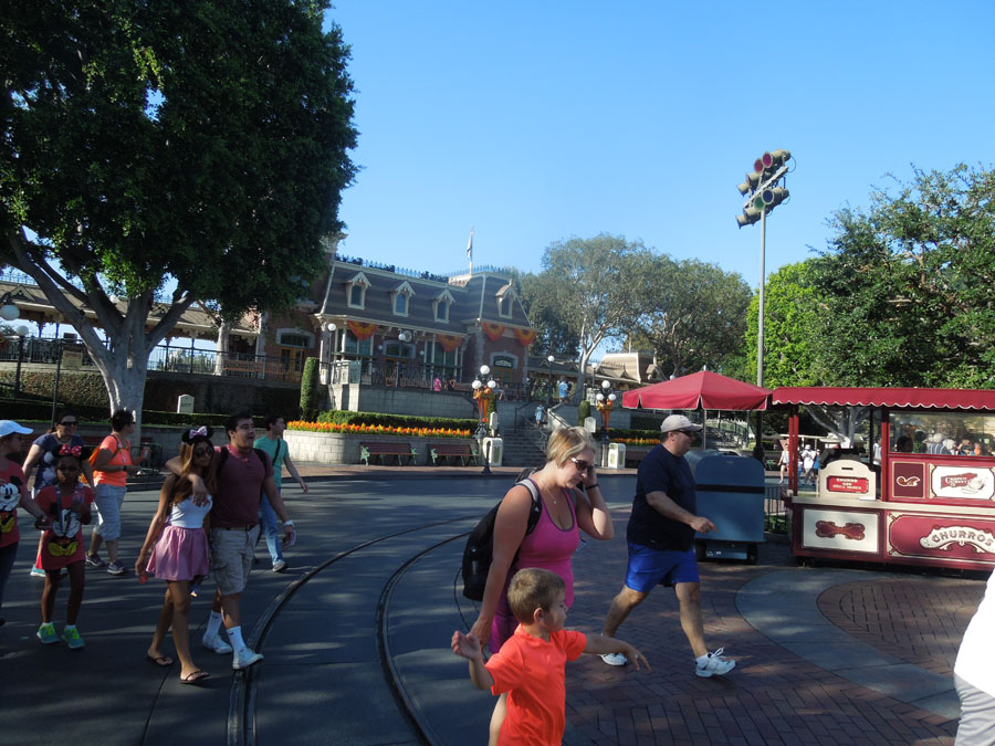 Disneyland Main Street Circle Picture