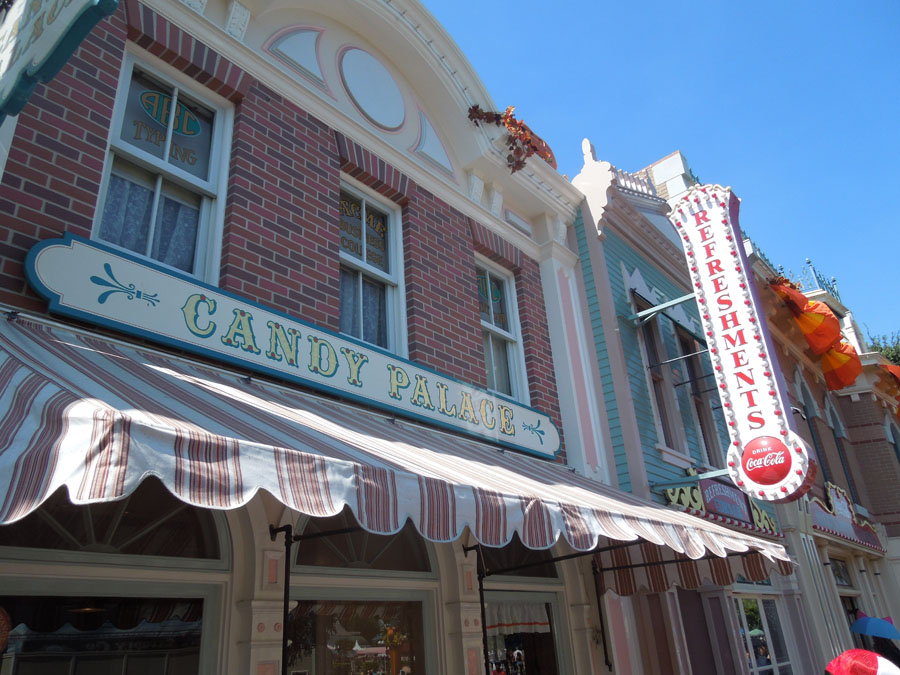 Disneyland Main Street Picture