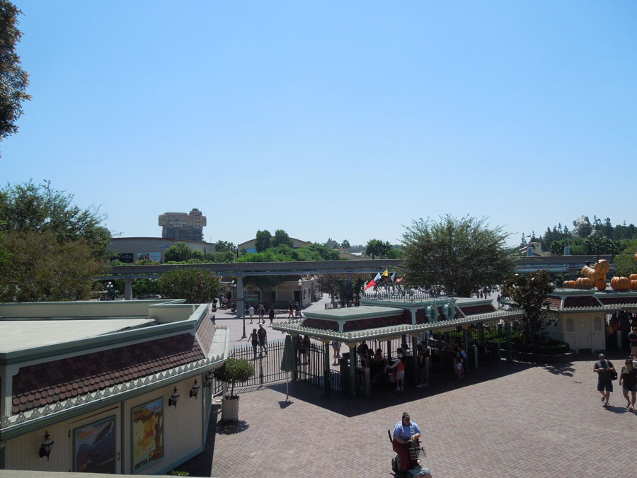 Disneyland Train Station Picture