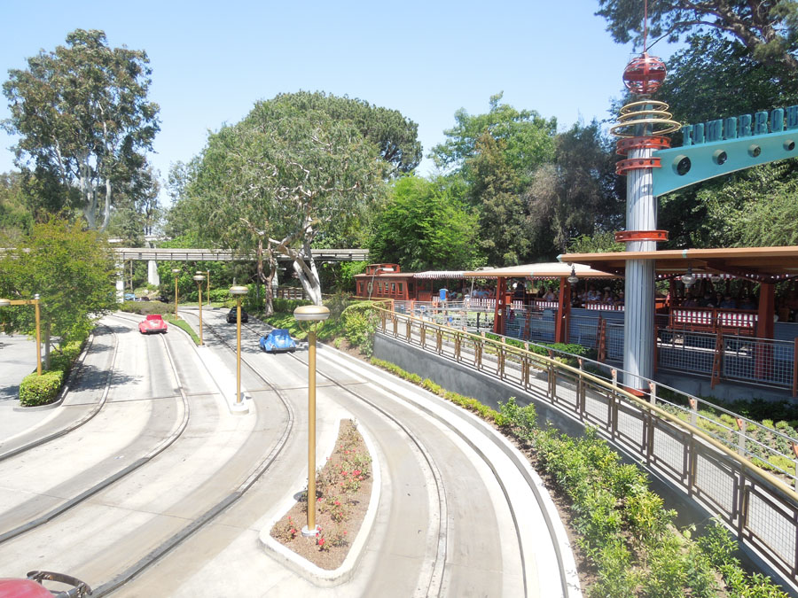 Disneyland Tomorrowland: Autopia