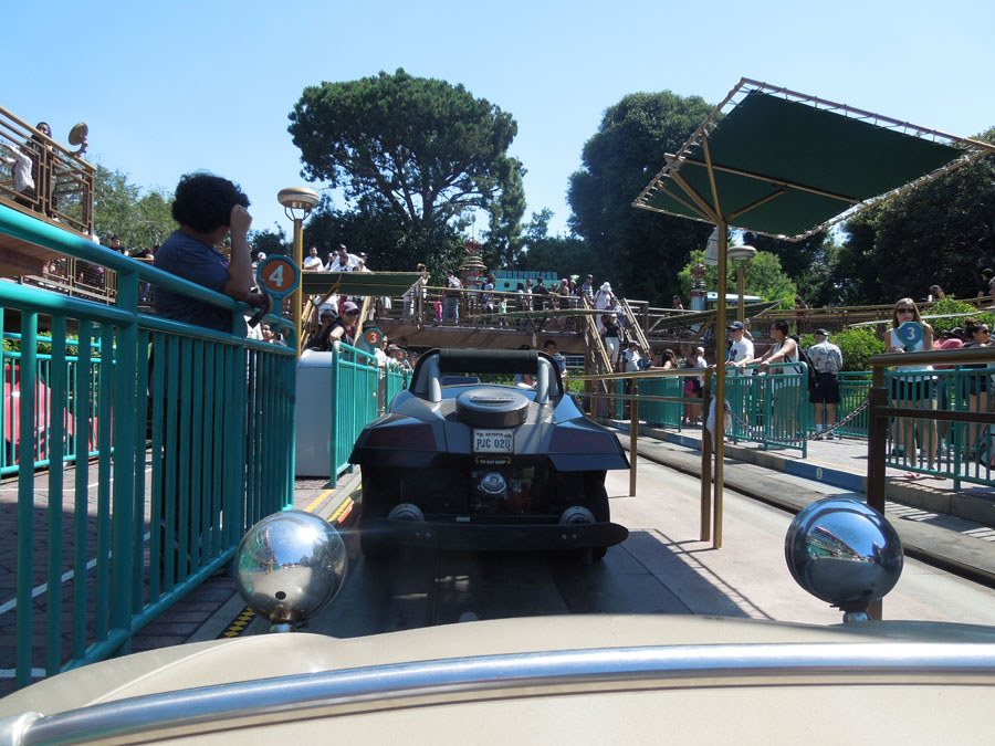 Disneyland Tomorrowland: Autopia Car