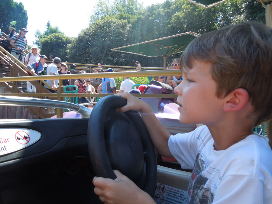 Disneyland Tomorrowland: Autopia Car