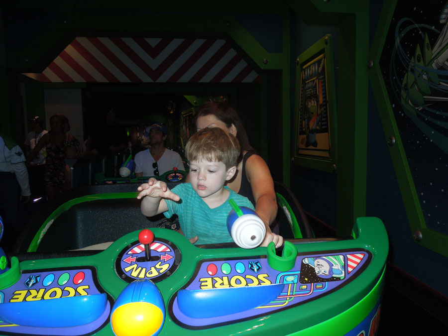 Disneyland Tomorrowland: Buzz Lightyear Astro Blasters Picture