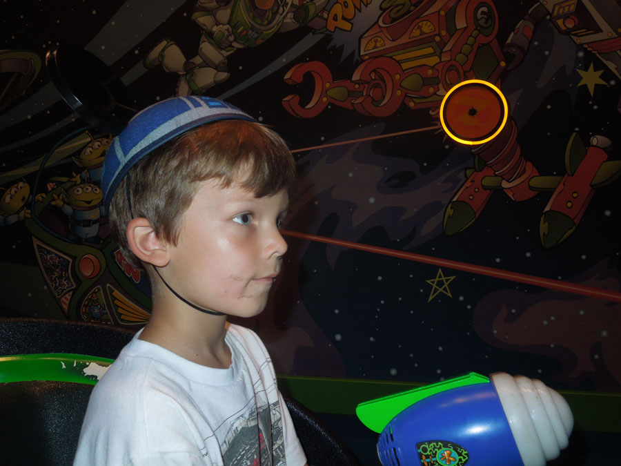Disneyland Tomorrowland: Buzz Lightyear Astro Blasters Picture