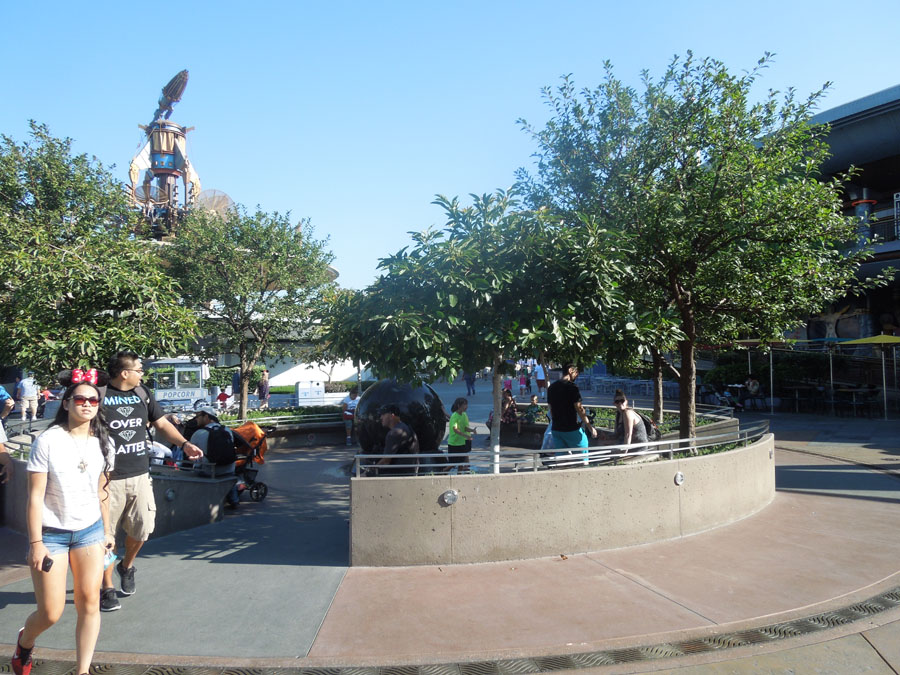 Disneyland Space Mountain