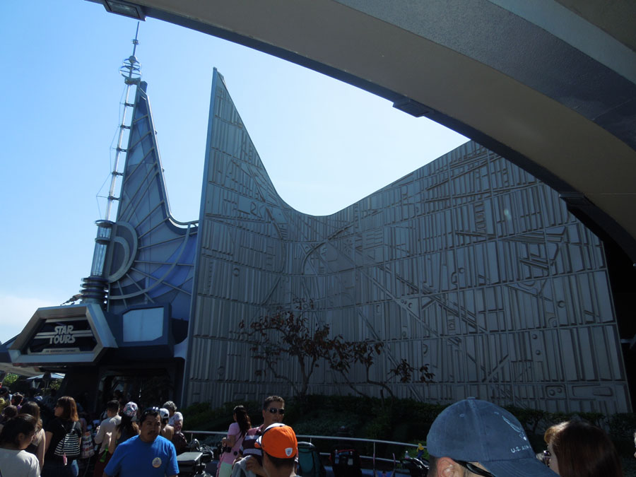 Disneyland Star Tours