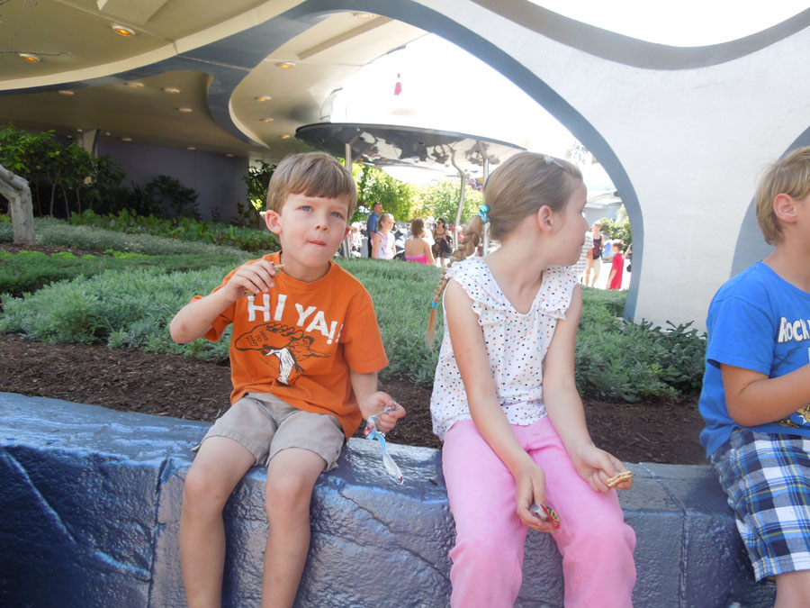 Disneyland Star Trader
