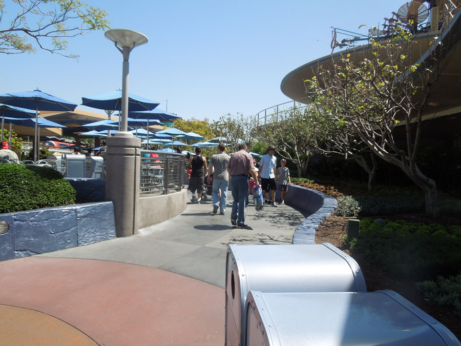 Disneyland Tomorrowland Terrace